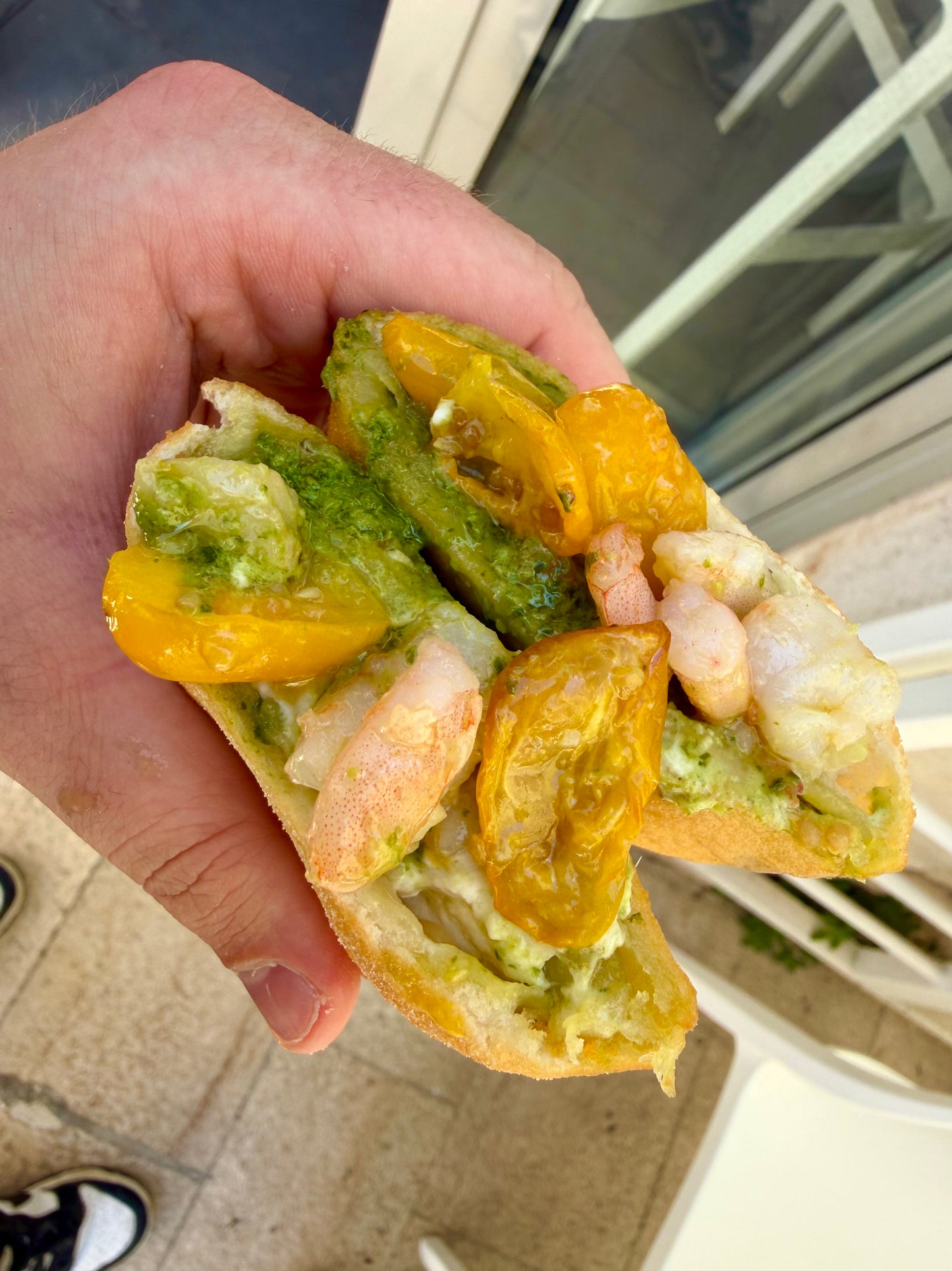 SPECIAL EDITION - Panzerotto Liguria con Pesto di Basilico, Datterino Giallo Confit, Stracciatella DOP e Mazzancolle Scottate