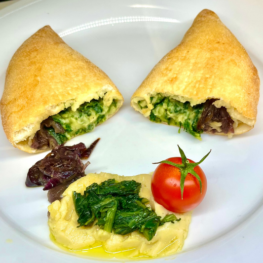 SPECIAL EDITION - Panzerotto PUGLIA con Crema di Fave, Cicorielle di campo, Cipolla Rossa di Acquaviva delle Fonti e Olio Extravergine d'oliva